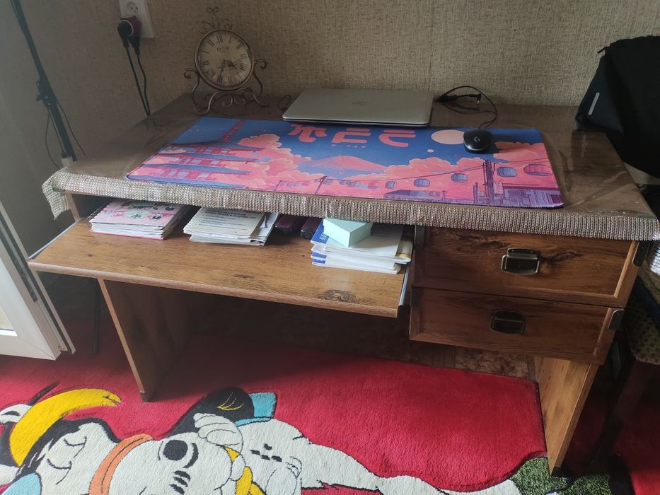 Продам письменный стол