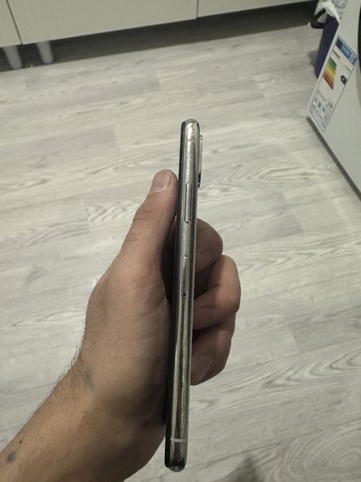 Продам айфон 10xs