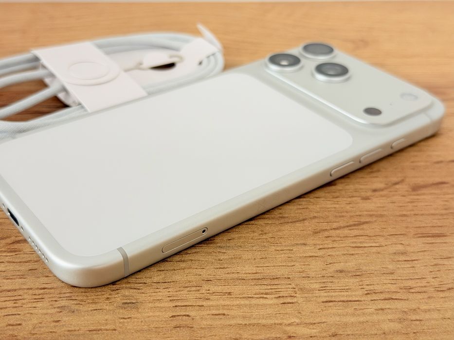 iPhone 17 Pro Max  Перфектен!!!