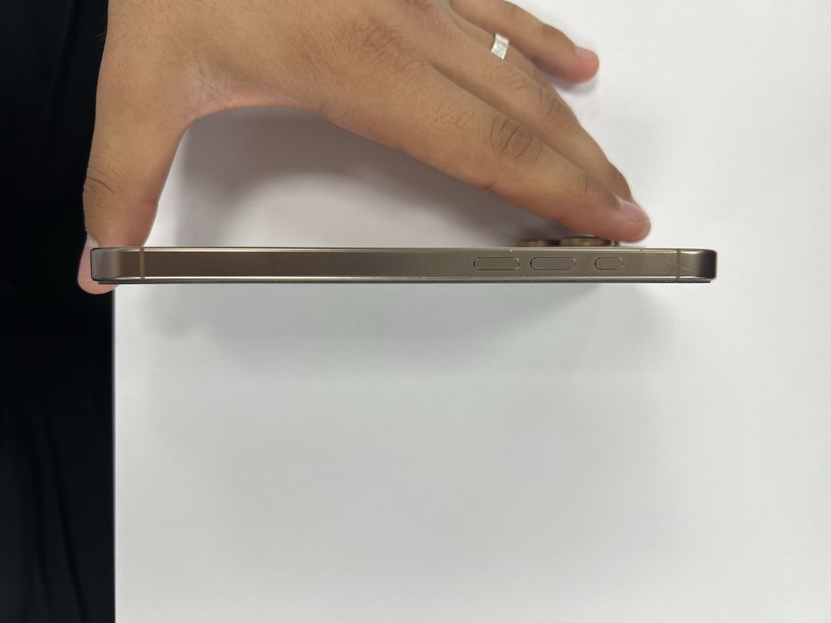 Iphone 16 Max 256 Gb E-SIM