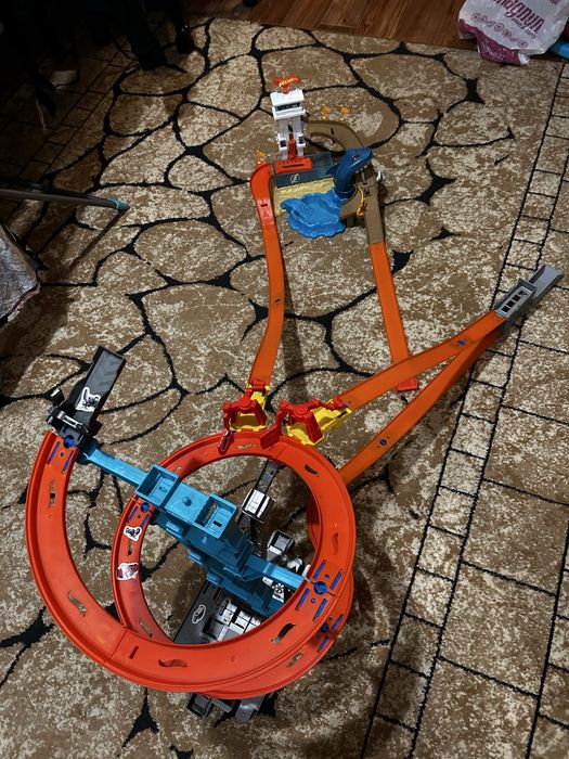 Окулий парк Hot Wheels (оригинал)