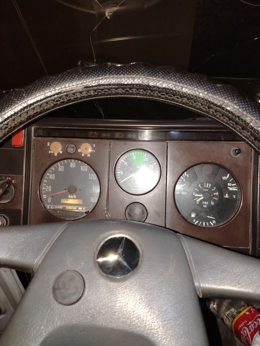 Isuzu Yuk avtomobili Mercedes benz sotiladi 10T lik
