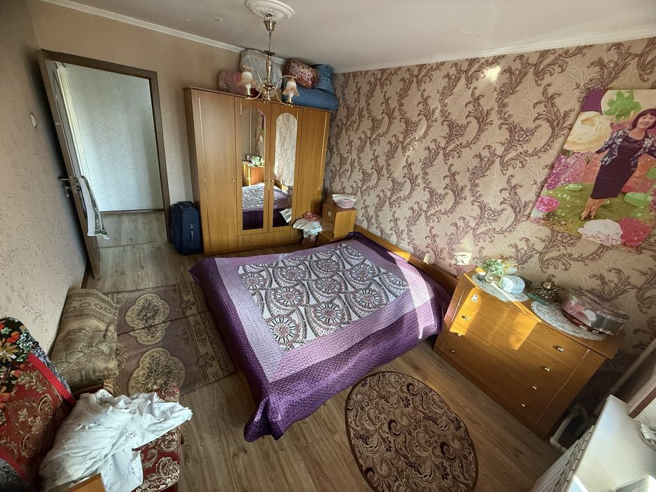 Спальный гарнитур