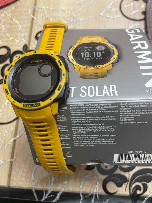 Часовник Garmin Instinct Solar