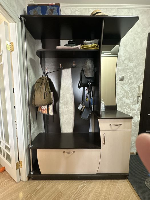 Прихожая бу с зеркалом