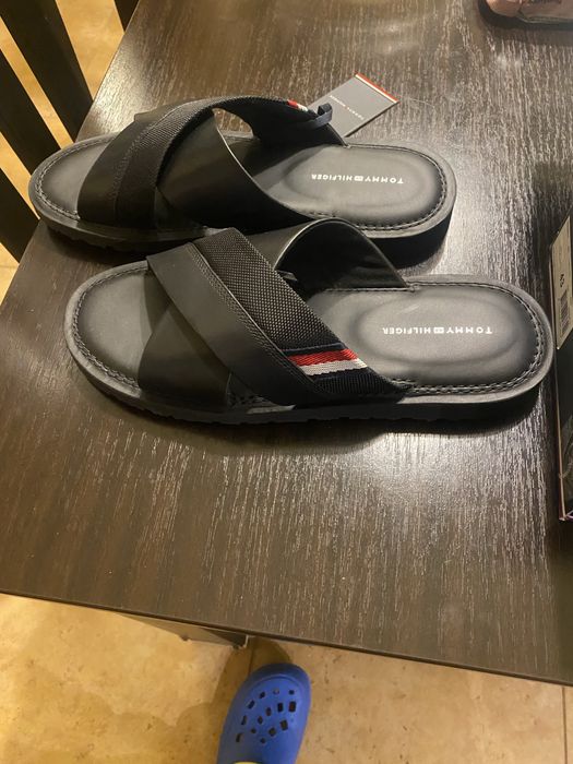 Vind sandale piele tommy noi marimea 43