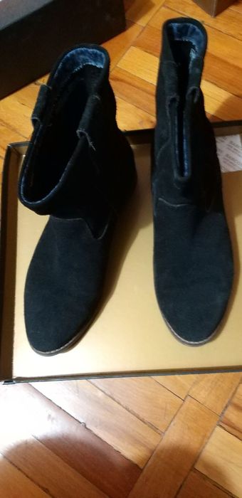 Полусапожки  замшевые и кеды и спортивные кроссовки