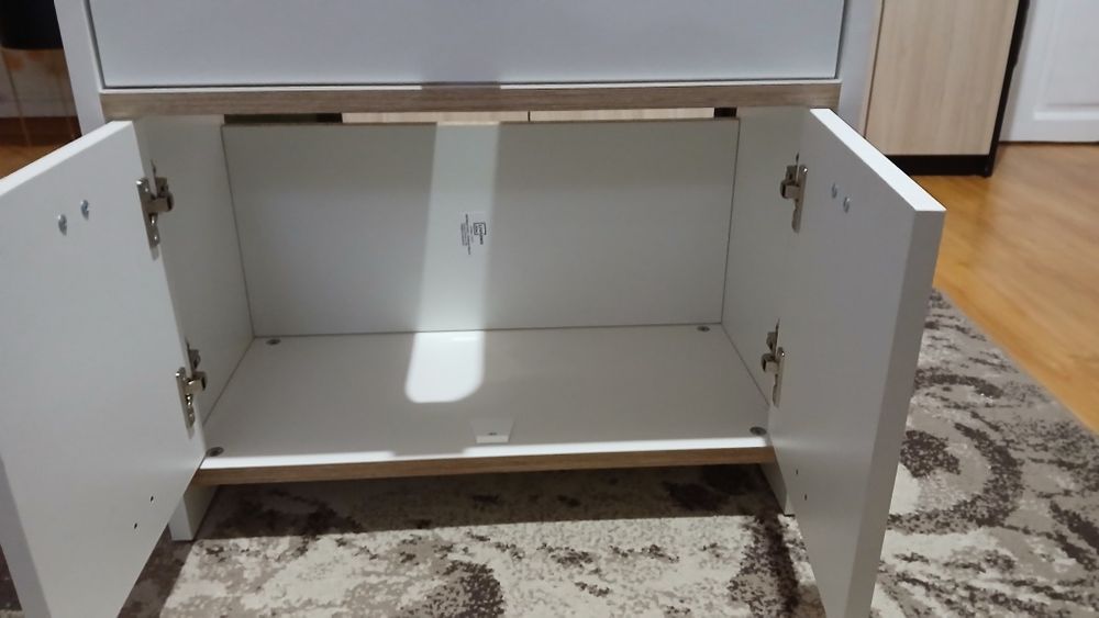 Нов шкаф за баня