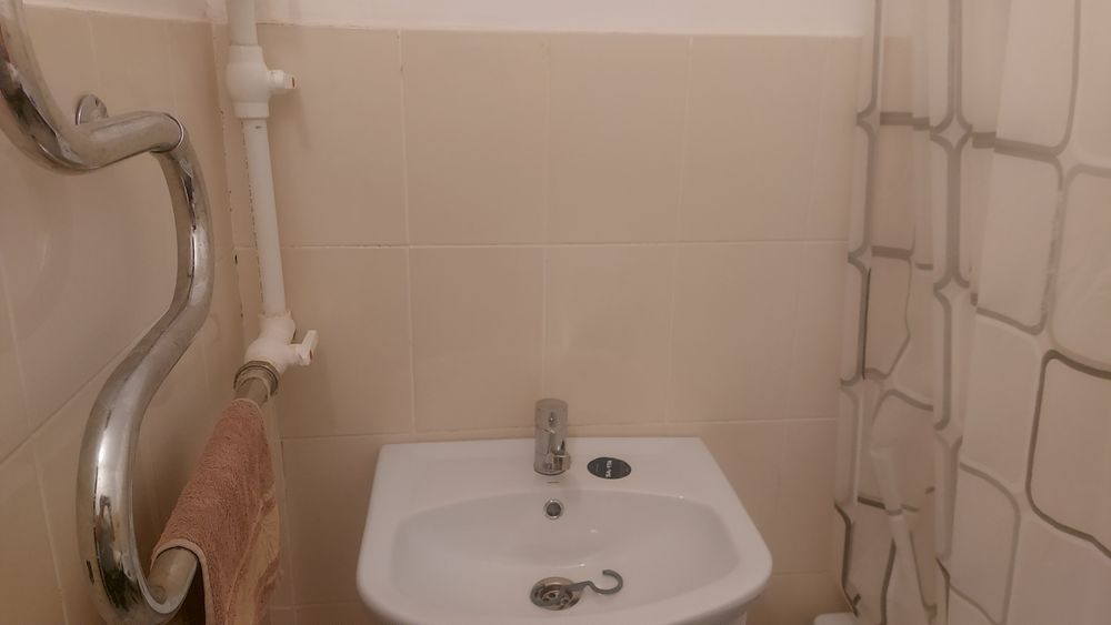 Услуги вешеам зеркало гардины