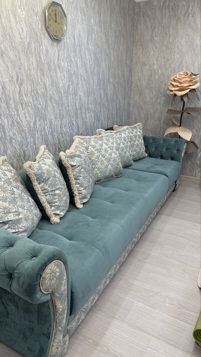 Диван с креслами