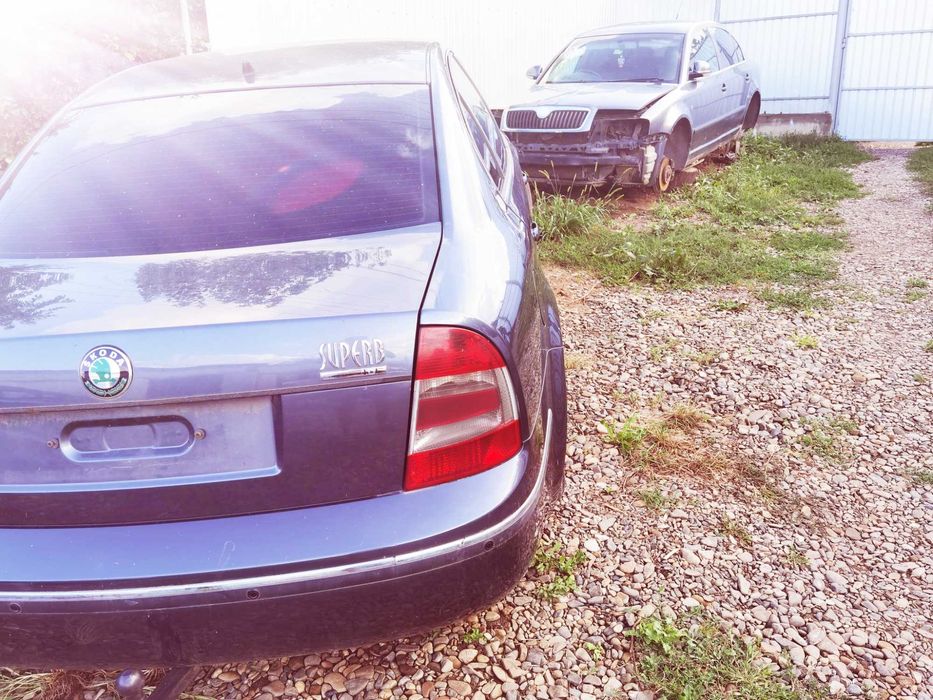 Dezmembrez bmw seria 5 e60