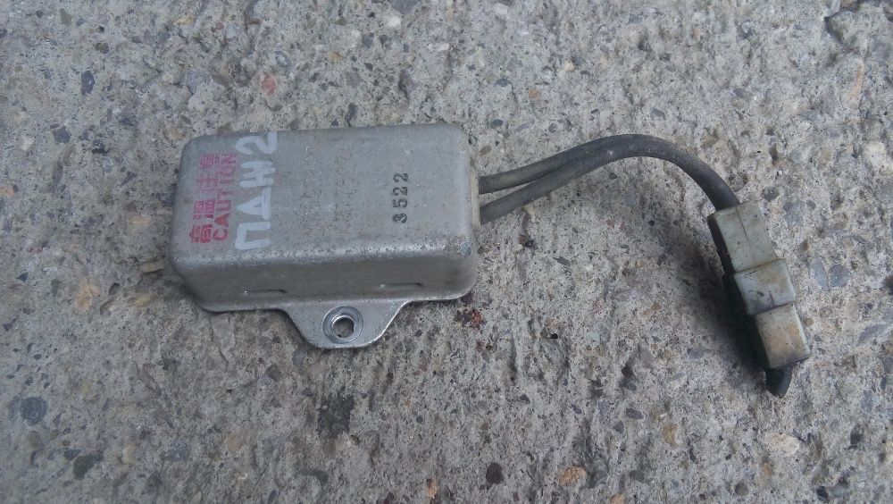 Мицубиши Паджеро/ Padjero 2 компютър/ модул/ табло бушони/ релета