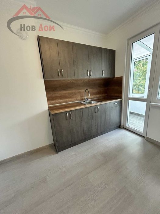 Продава се Тристаен апартамент в Велико Търново, Център - 118 кв.м за 1339 €/кв.м - Снимка #1