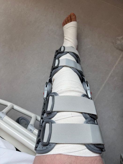 Ортез коленный жесткий