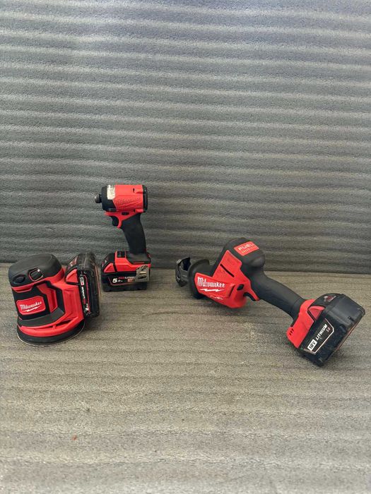 Pistol roti Milwaukee -Capsator Milwaukee-Slefuitor Milwaukee-Impact bit Milwaukee-fierestrau sabie Milwaukee