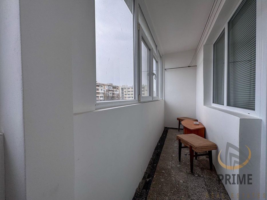 Изгрев тристаен апартамент обзаведен