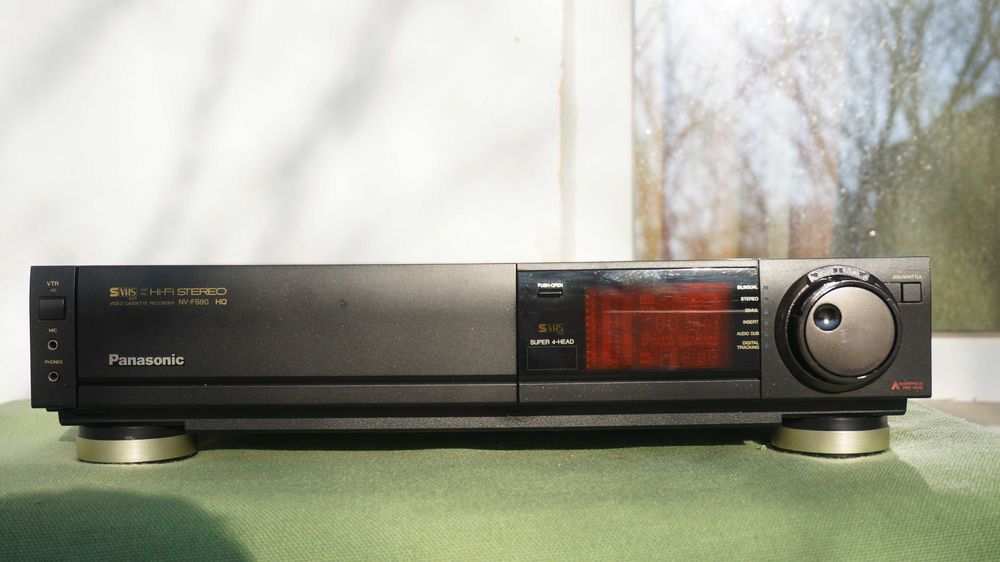 Video recorder S-VHS Panasonic NV-FS90 stereo Hi-Fi