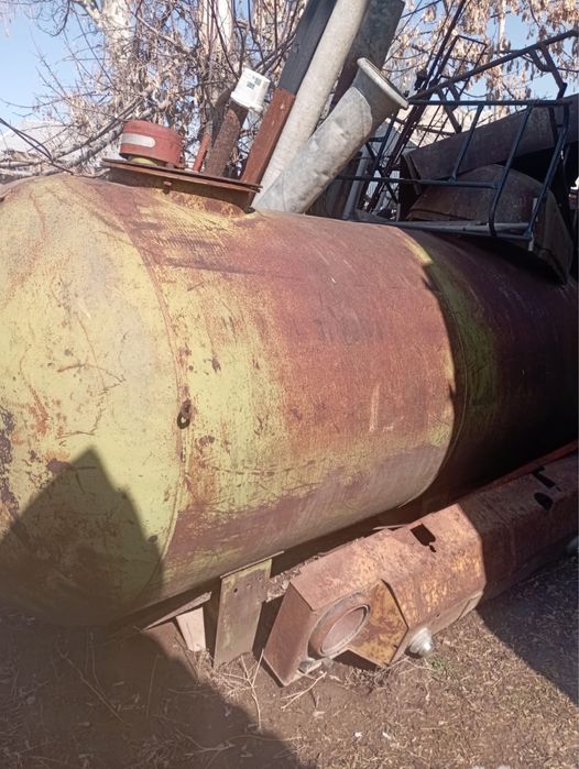 Продаёться бочка .