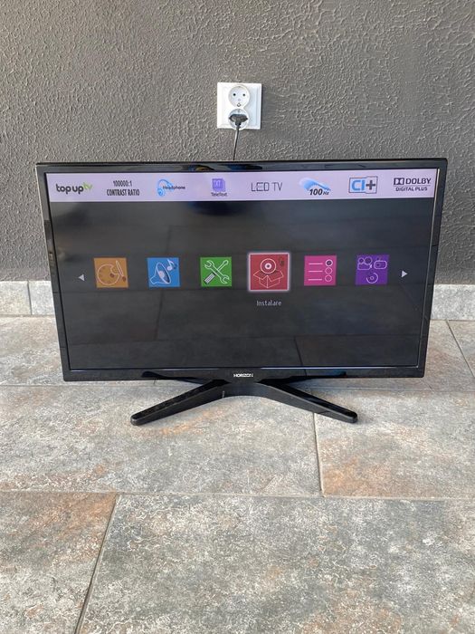 Televizor Horizon 71cm