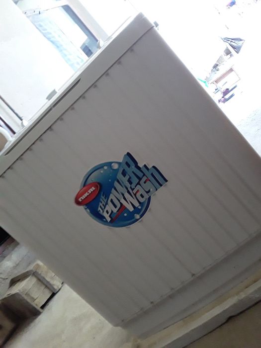 Yangi polavtomat kir yuvish mashinasi sotiladi