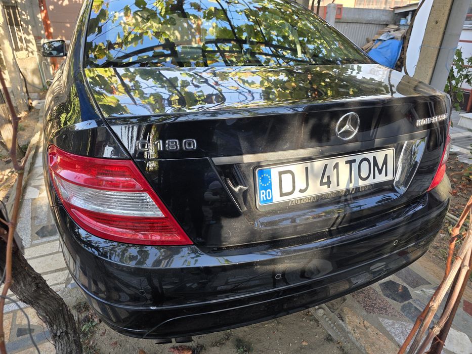 MERCEDES-BENZ  2010 — imagine 2