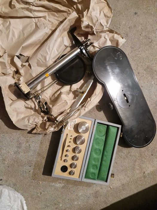 Аналитична везна