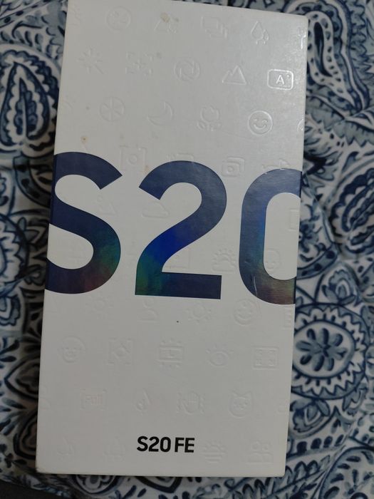 Телефон Samsung s 20FE