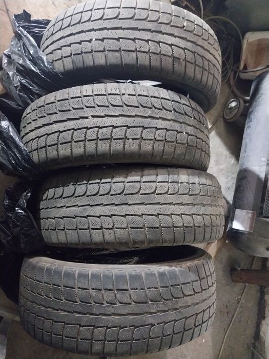 Продам шины на р18