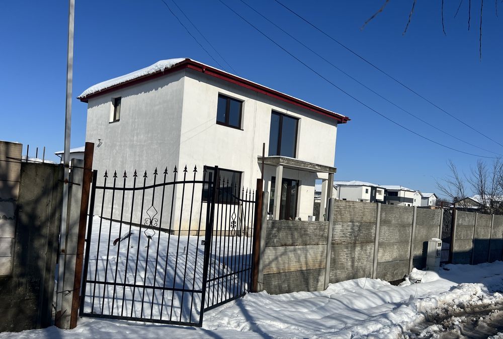 Casa 153 mp-3 dormitoare-teren 344 mp-str Campului