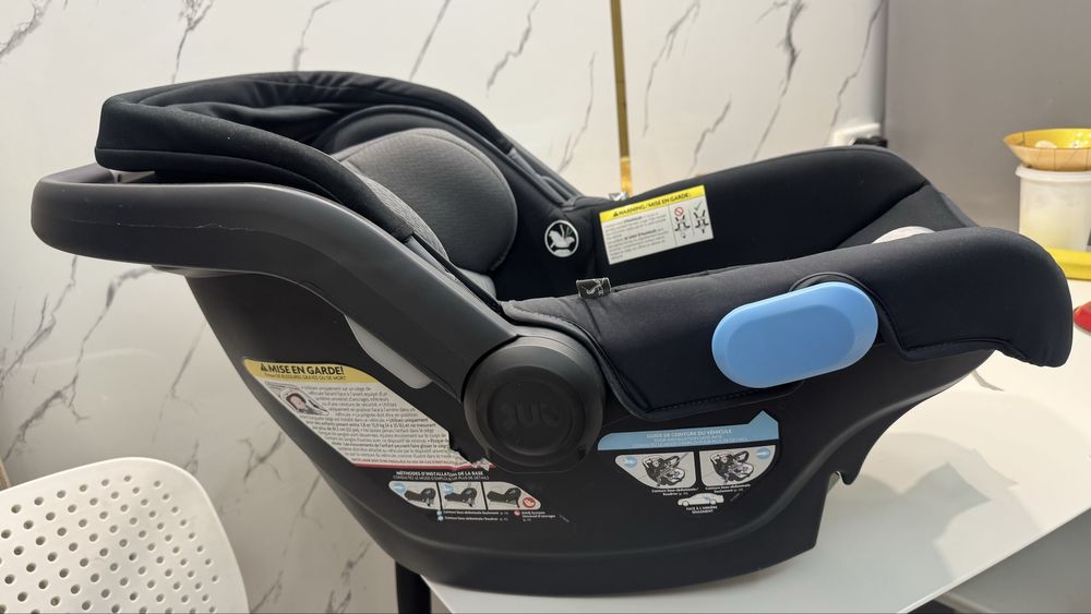 Авто кресло жуда зур