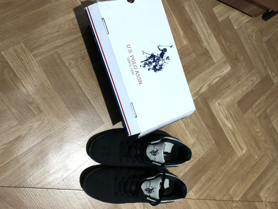 Adidasi polo din material textil