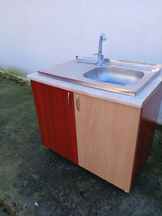 Chiuveta inox si masca din pal .