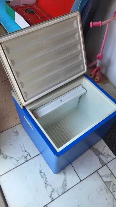 Lada Frigorifica Camping Electrolux RC1600EG 12V/230V/gaz