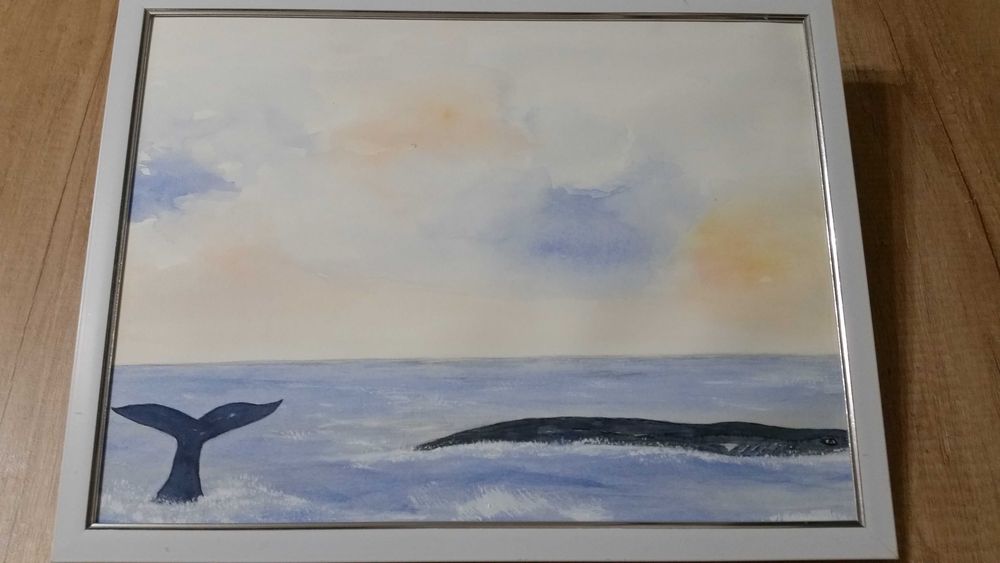 Хубава рисунка на голям син кит в океана. Акварел.