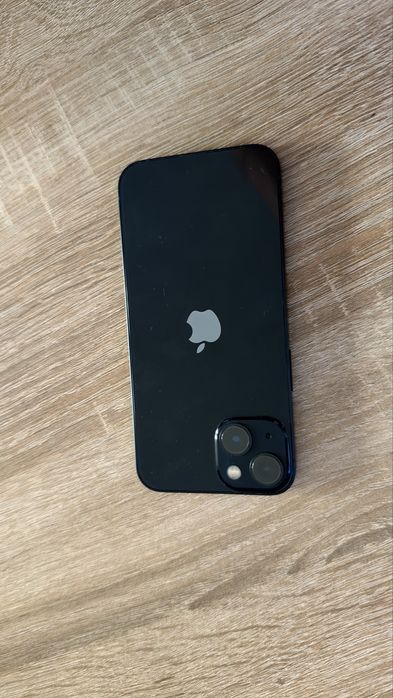 Iphone 13 cu display si baterie schimbata