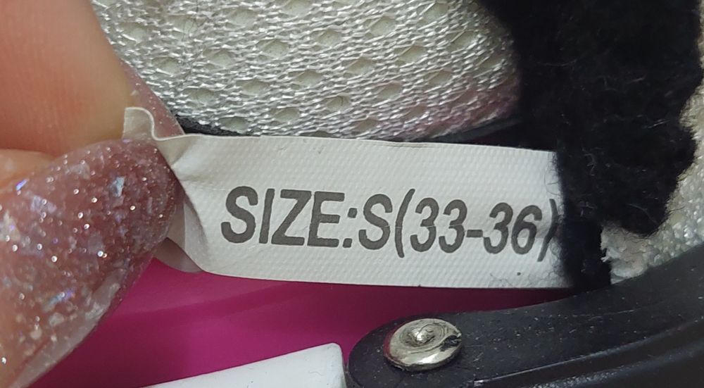 Продам коньки на девочку