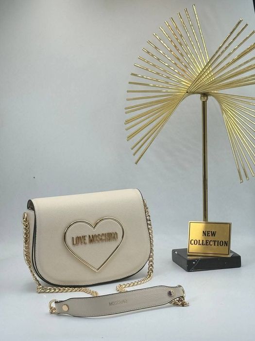 Стилна дамска чанта