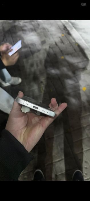 айфон17 256гб сотояние хорошо