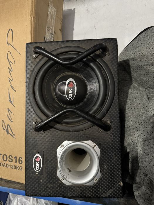 Продам сабуфер хороший