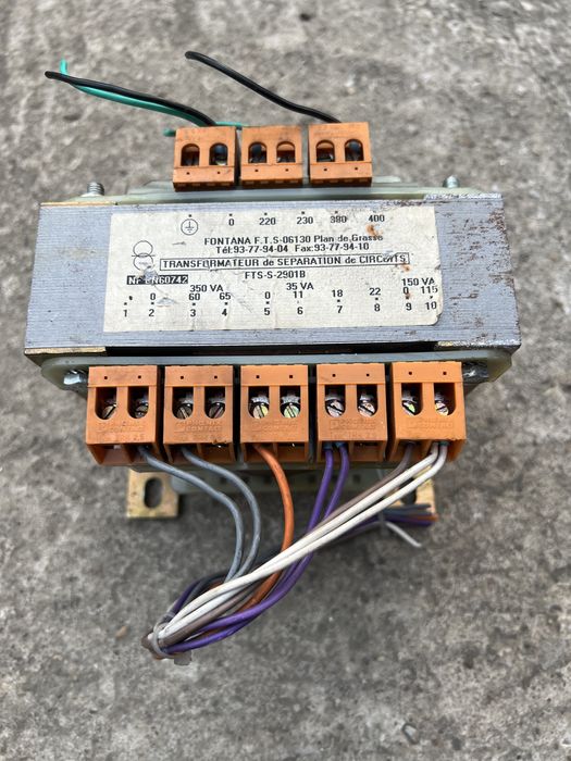 Transformatoare de diferite tensiuni