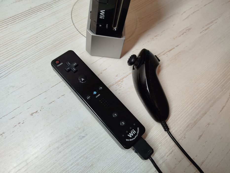 Nintendo Wii + 150 Игр Прошитая HDD