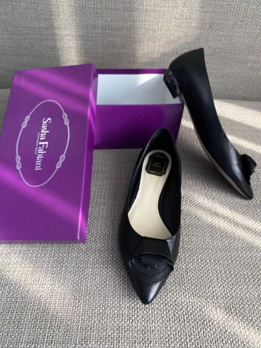 Элегантные женские туфли