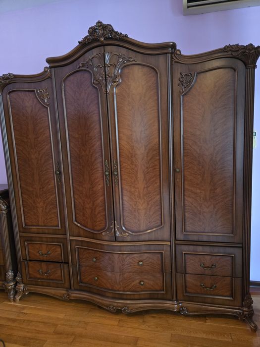 Спальный гарнитур