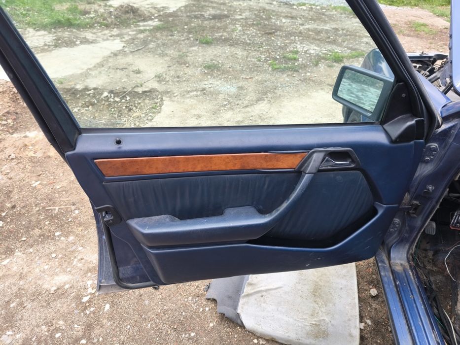 Мерцедес Е280 На части Mersedes