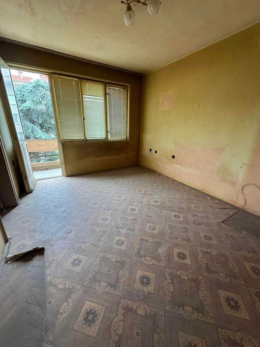 Продава се Четиристаен апартамент в Казанлък - 114 кв.м за 1208 €/кв.м - Снимка #4