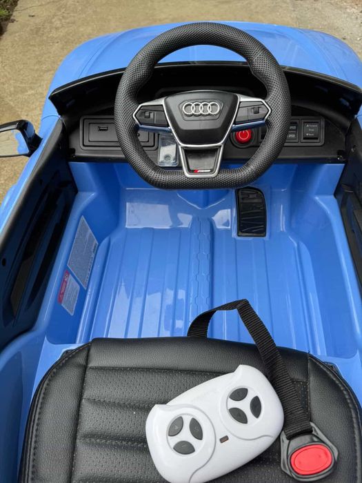 Детска акумулаторна кола Audi RS e-tron GT