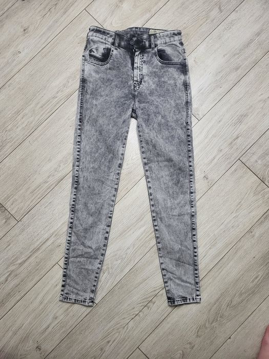 Джинсы Diesel...