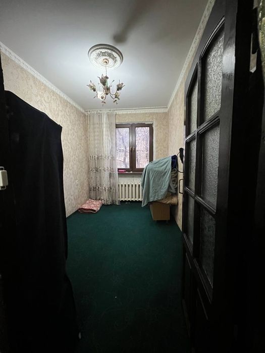 Продается квартира Феруза,Кинотеатр феруза, гинекология 3/1/4
