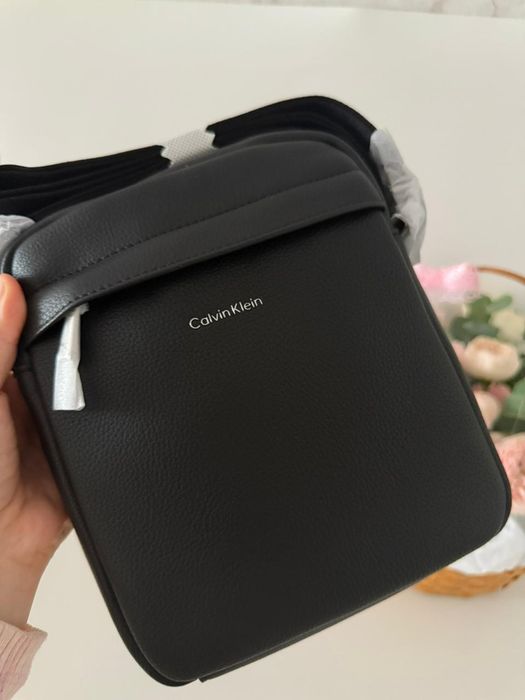 Продам новую сумку Calvin Klein