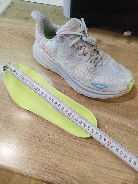 Маратонки за бягане HOKA Clifton 9